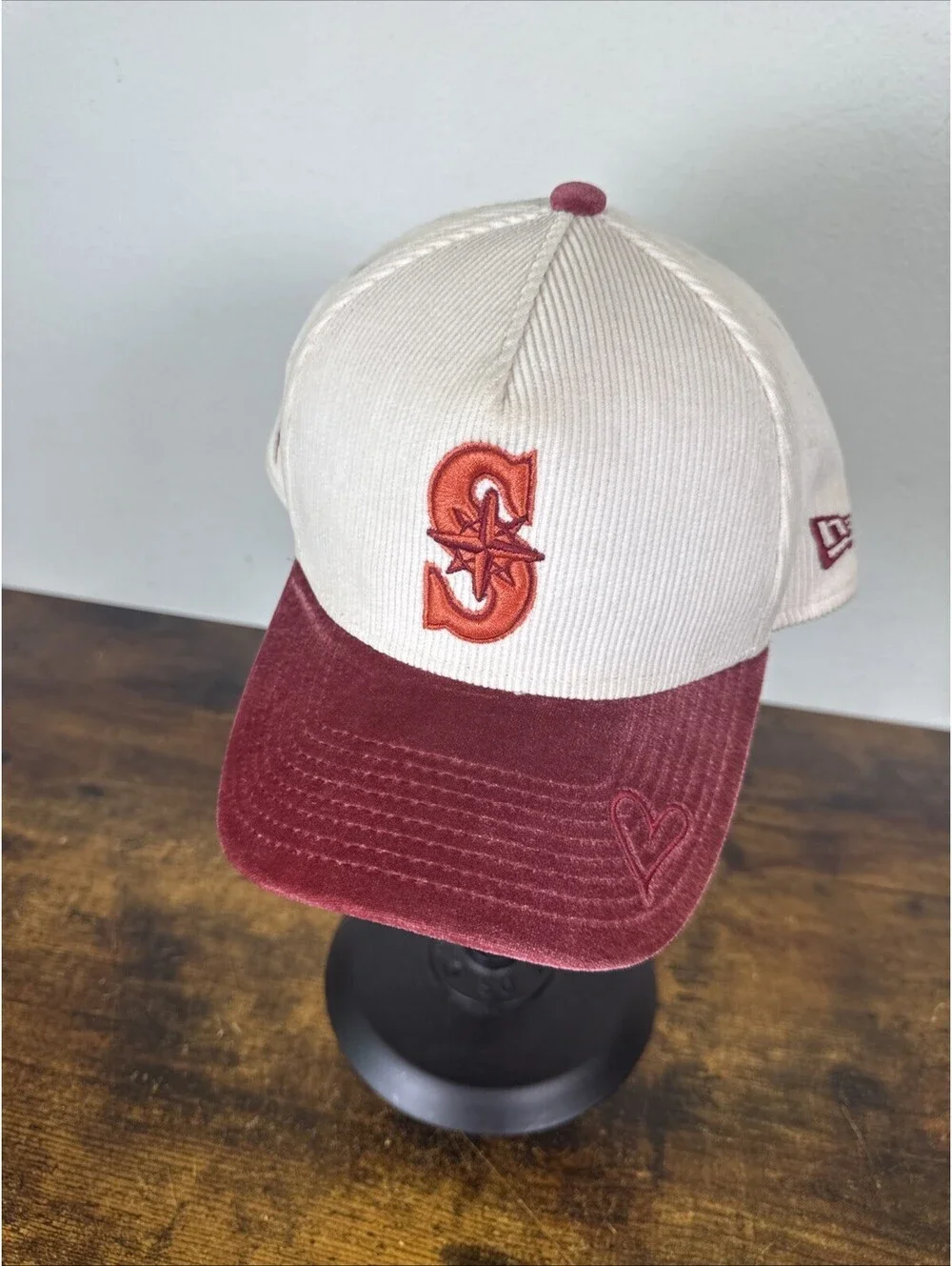 Seattle Mariners Premium Corduroy Velvet Snapback – New Era 9FORTY A‑Frame – NNT